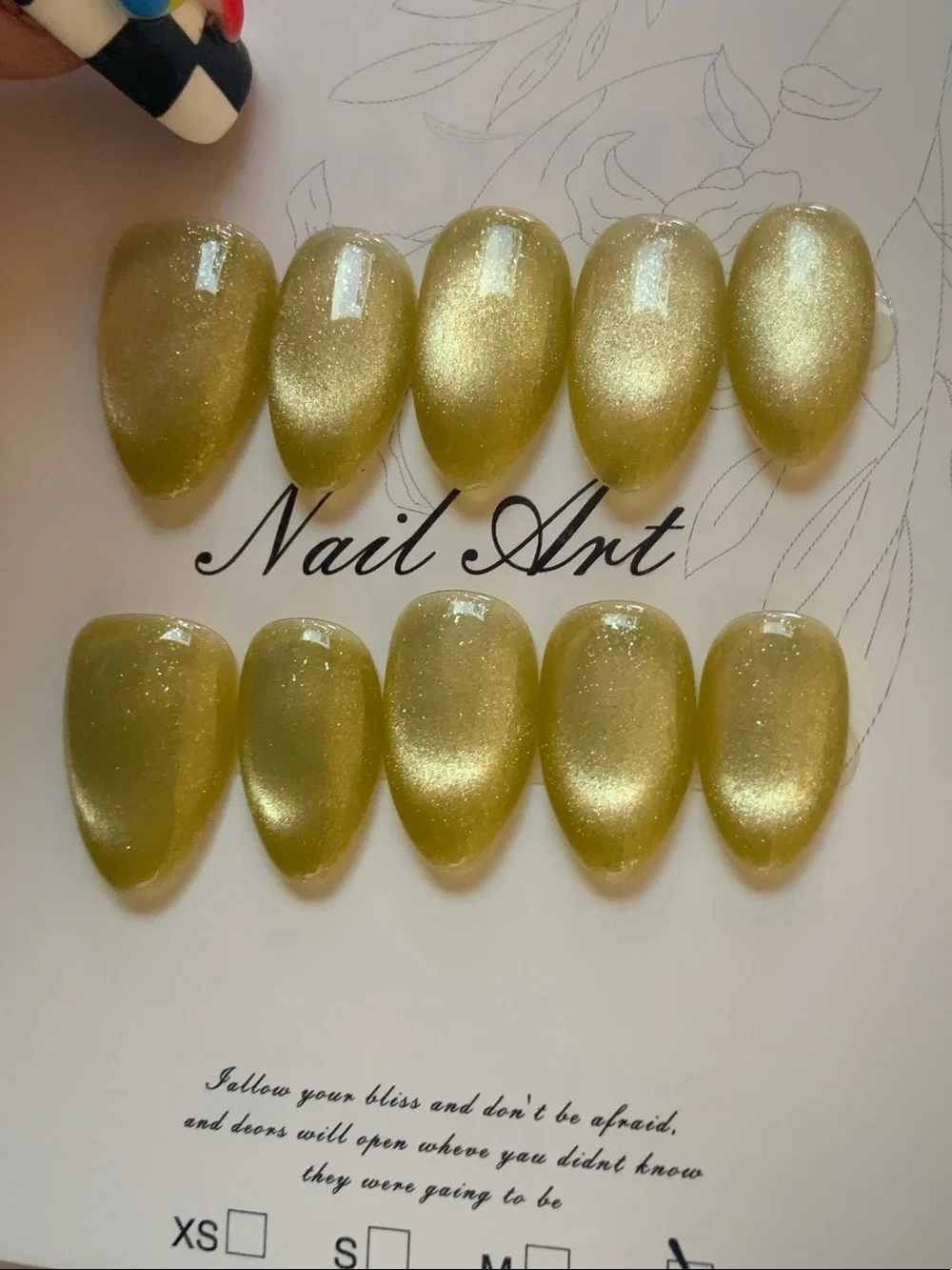 CUSTOM MADE Olive CAT EYE L 1.0  Press-On Nails